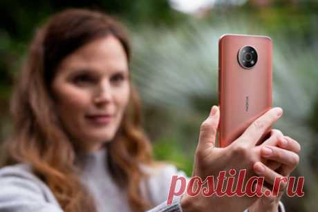 Раскрыта цена нового бюджетного смартфона Nokia. Компания HMD Global анонсировала доступный смартфон Nokia G21. Новый телефон является продолжением модели G20, выпущенной в апреле 2021 года. Аппарат получил пластиковый корпус, 6,5-дюймовый IPS-экран с поддержкой частоты 90 герц, 12-нанометровый чип Unisoc T606 и графический процессор Mali G57.