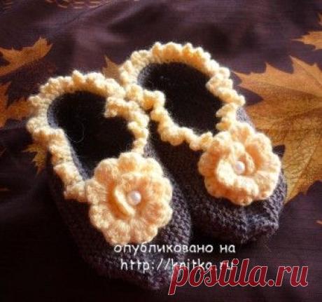 Тапочки – следочки связанные спицами, Новости