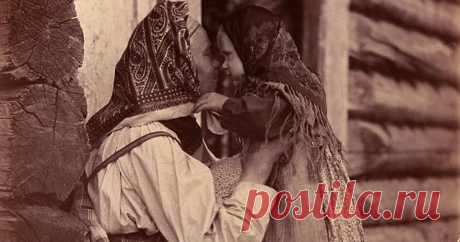 Как давали детям имена на Руси, и какие были запрещены для простолюдинов Сегодня родители не знают проблем при выборе имени для своего чада - назвать ребёнка можно так, как нравится маме и папе. А ведь раньше все было не так просто, и при наречении следовало соблюдать строгие правила. Как выбирали имена в языческой Руси, что изменилось после христианизации, почему Разина называли Стенька – читайте в нашем материале.