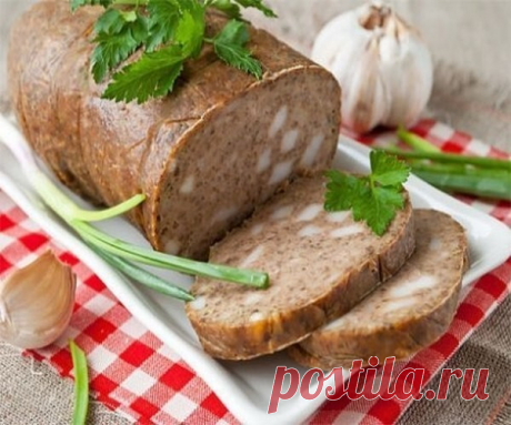 ДОМАШНЯЯ ПЕЧЕНОЧНАЯ КОЛБАСА С САЛОМ И ЧЕСНОКОМ - ПОЛУЧАЕТСЯ ТОЛСТОЙ, ЛЕГКО РЕЖЕТСЯ НА РОВНЫЕ КУСОЧКИ

Я пользуюсь этим проверенным рецептом уже около пятнадцати лет, и все, кто пробовал эту колбасу, просили научить ее готовить, а потом удивлялись, почему так просто. Поэтому делюсь рецептом с удовольствием со всеми: готовьте, кормите своих близких вкусно и полезно (ибо о вреде магазинной колбасы не рассуждает нынче только ленивый).


Печень говяжья — 500 г
Сало — 500 г
Чесн...
