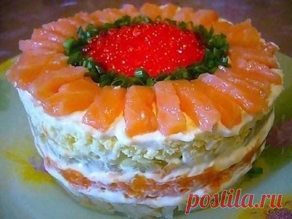 Салат с семгой