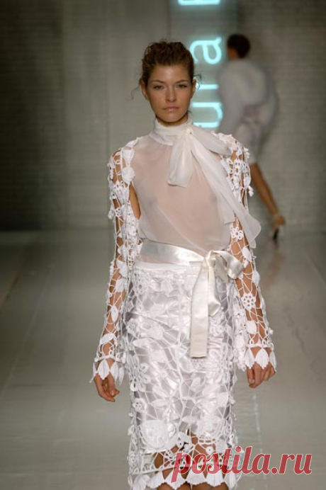 Кружевные модели с подиума