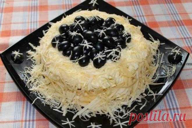 Салат с курицей виноградом. Слоеный салат с курицей и виноградом Салат с курицей виноградом. Слоеный салат с курицей и виноградом