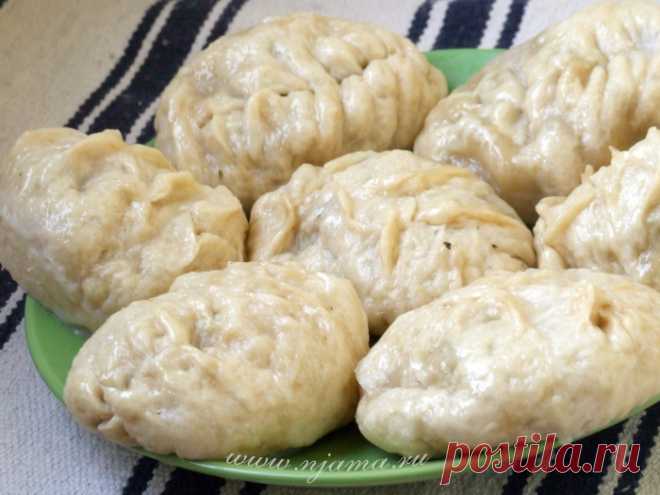 Пян-сё (пигоди, пегезы) Эти нереально вкусные корейские паровые пирожки я впервые попробовала на майские праздники на ВДНХ. Хоть по виду они и напоминают большие пельмени - это обычные дрожжевые пироги и тесто у них совсем н…