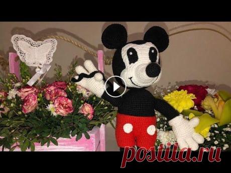 Вязаный Микки Маус крючком урок 2(мордочка) Уважаемые подписчики,в конце видео случайно вставила громкую музыку, сделайте потише)))Вторую щеку ,вязать как первую) Начинаем вязать щеку:1) ряд:1 в...