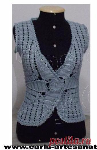 Жилет с цветком