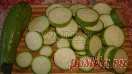 Кабачки жареные с зеленью и чесноком. Рецепт с пошаговыми фото
