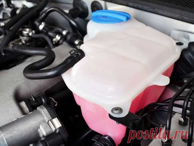 Как грамотно проверить уровень тосола в расширительном бачке