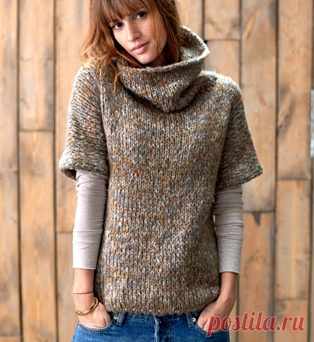 Вязаный пуловер-жилет с высоким горлом.