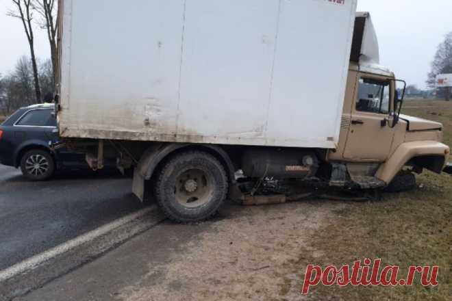 Под Лидой водитель Audi уснул за рулем и врезался во встречный грузовик - grodno24.ru
