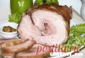 Рулет из свиного брюшка по-украински