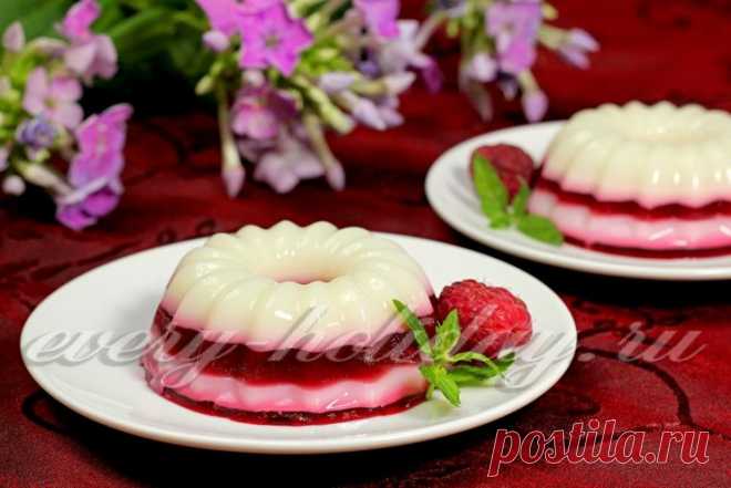 Сливочное желе с малиной