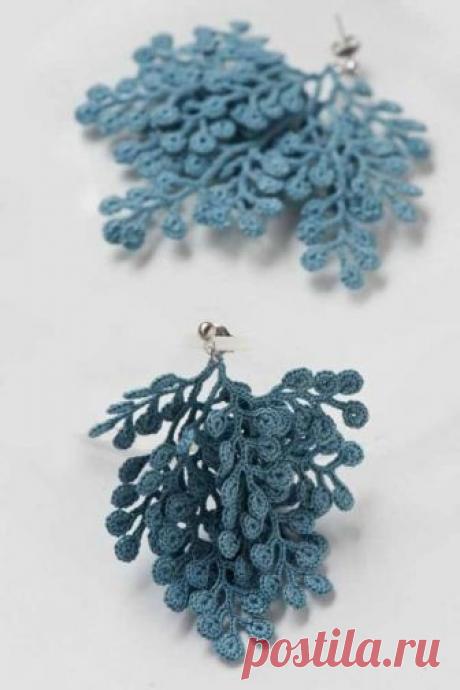 podkins: exercicedestyle: por Miho Fujita Reblog deexercicedestyle que comparte esta hermosa y delicada labor de ganchillo por el artista Miho Fujita.