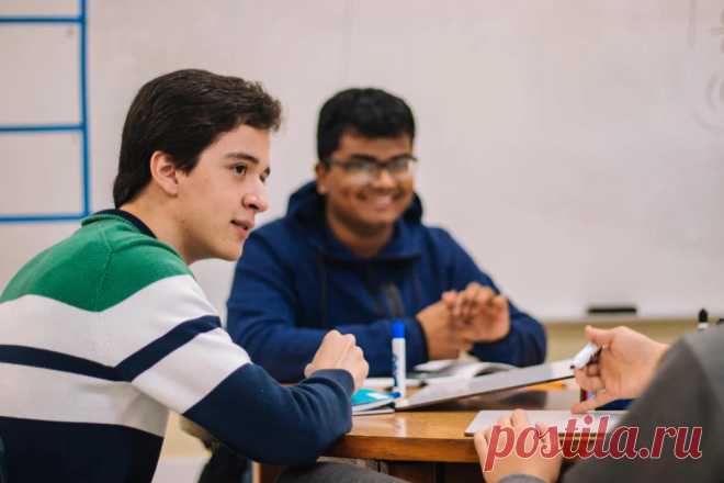 «Могу сколько угодно кричать и просить не делать, сын все равно поступит по-своему». Почему дети игнорируют крик родителей?
Знакомая не может понять, почему ее взрослому сыну тяжело наладить свою жизнь. У него была хорошая школа, богатый дом. Она считает себя идеальной матерью. Дала хороший совет: думать о себе позитивно и повторять аффирмации каждое утро. У них были в семье свои правила, которые...
Читай дальше на сайте. Жми подробнее ➡