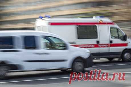 Число погибших в ДТП с автобусом в Калмыкии увеличилось до шести. Число погибших в результате столкновения автобуса с грузовиком в Калмыкии возросло до шести человек. ДТП произошло на 246-м километре трассы Р-216 Астрахань — Элиста — Ставрополь на территории Яшкульского района Калмыкии.