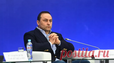 Свищёв заявил, что рукопожатие Котляр и Минчевой станет примером для спортсменов. Председатель комитета Государственной думы по физической культуре и спорту Дмитрий Свищёв высказался об обмене рукопожатиями между российской теннисисткой Владой Минчевой и украинкой Елизаветой Котляр после их матча в первом круге юниорского Открытого чемпионата Австралии 2024 года. Читать далее