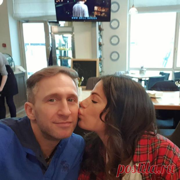 Оскар Кучера снова станет отцом: жена актера родит 4-го ребенка