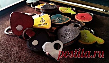 Чики(ножи-секретки) Наключное и нашейное ношение, футляр - кожа, сталь 40х13, закалка 55 ед.