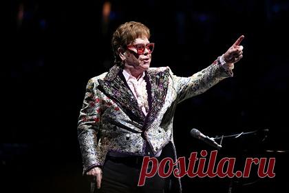 Элтон Джон заразился коронавирусом. Британский певец Элтон Джон заразился коронавирусом, из-за чего был вынужден перенести ряд концертов в США. «Перенос шоу всегда доставляет большое разочарование, я извиняюсь перед теми, кому был причинен дискомфорт, но я хочу сберечь себя и свою команду», — отметил музыкант.