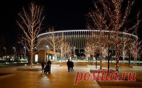 На Кубани отменят крупные новогодние мероприятия. Краснодарский край откажется от проведения массовых мероприятий в зимние праздники, в этот период будут усилены меры безопасности, сообщил на заседании совещания по правопорядку губернатор региона Вениамин Кондратьев.