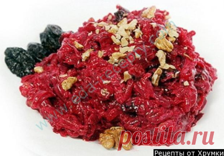 Салат из свежей моркови и свеклы