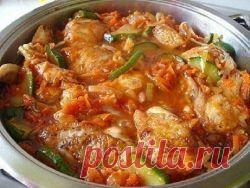 Курица с кабачками.