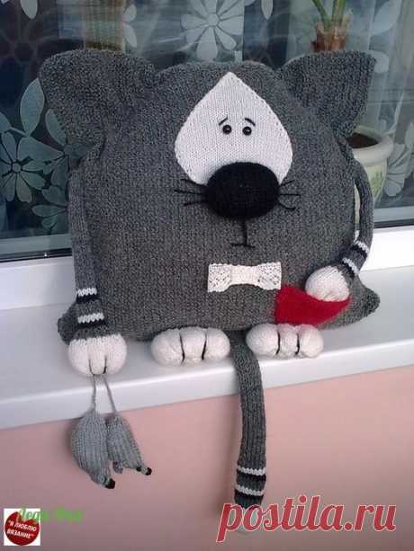 Забавные котоподушки