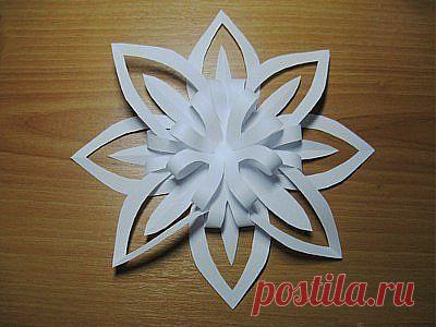 Ажурный цветок из бумаги за 5 минут!