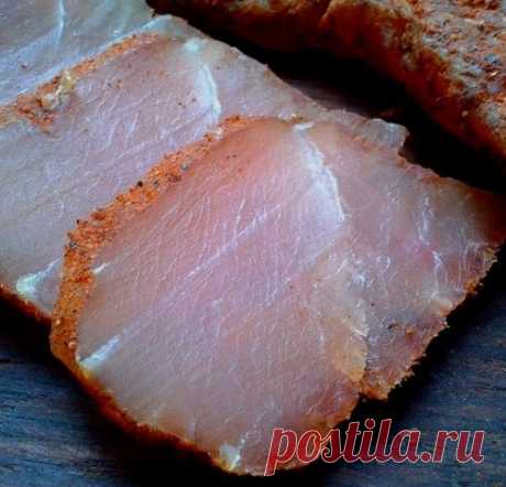 Сыровяленая куриная грудка, проще не бывает....