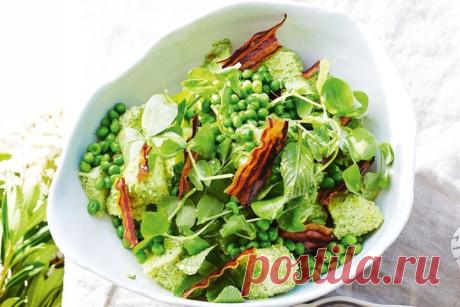 Potato and pea salad with crispy pancetta