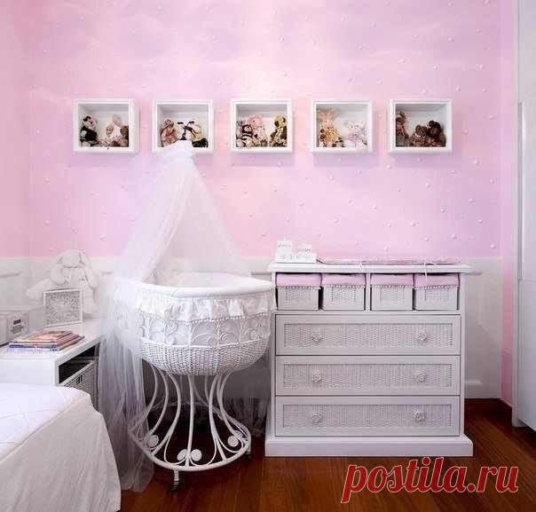 Уголок для малыша в родительской спальне