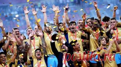 Без единого удара в створ: «Зенит» обыграл ЦСКА в серии пенальти и завоевал Суперкубок России по футболу. «Зенит» взял верх над ЦСКА и в рекордный, восьмой раз выиграл Суперкубок России по футболу. В основное время команды не отметились забитыми мячами, причём петербуржцы ни разу не смогли потревожить Игоря Акинфеева и уступили по общему числу ударов по воротам со счётом 4:15. Однако в серии пенальти своё мастерство продемонстрировал Михаил Кержаков. Голкипер дважды выручил свою команду и был…