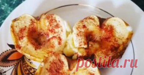 Печённые яблоки с корицей и мёдом Автор рецепта Юлиана Саттарова Печённые яблоки с корицей и мёдом - пошаговый рецепт с фото. Легкий и полезный перекус для сладкоежек. И подстать празднику &quot;Спас&quot;