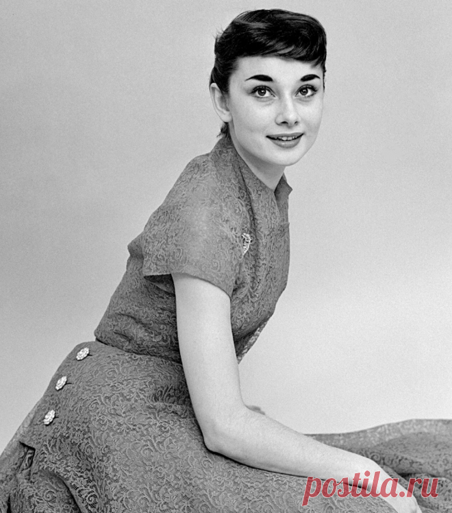 Audrey Hepburn photographed by Norman Parkinson for Britis… | Flickr