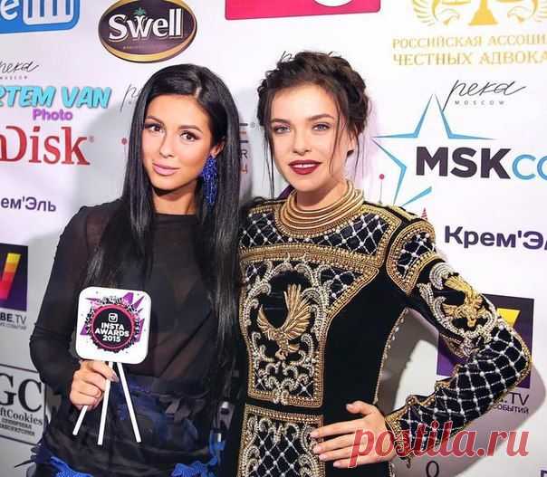 #фотодня@rus_muz Елена Темникова и Нюша