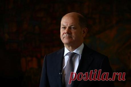 Шольц ответил на вопрос об условиях для поставок Taurus Украине. Немецкие военные не могли бы участвовать в обслуживании ракет дальнего действия Taurus ни на Украине, ни вне ее территории. Об этом заявил канцлер германии Олаф Шольц, отвечая на вопрос об условиях для поставок этих вооружений Киеву на полях неформального саммита европейских лидеров в Гранаде.