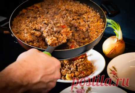 Гречку не варим, а жарим: смешали с фаршем на сковороде - Steak Lovers - 20 февраля - 43696229913 - Медиаплатформа МирТесен