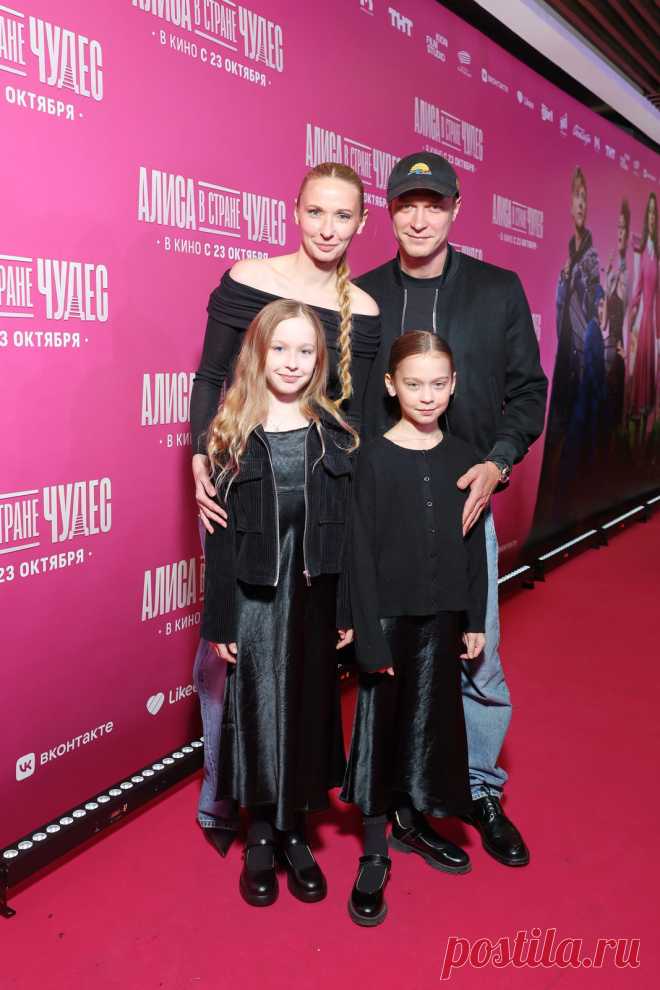 Юра Борисов с семьёй