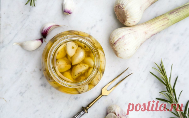 Необычные рецепты маринованного чеснока – такого вы еще не пробовали! 


Чеснок гораздо лучше сохранится до следующего урожая, если головки замариновать. Приготовление маринованного чеснока не требует много времени и дополнительных ингредиентов и приспособлений. А в ито…