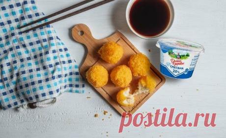 Что приготовить из картофеля, если не пюре и не запеканку? Посмотрите этот рецепт биточков с огуречным тартаром | Готовим #ДомаВкусно с продуктами «Домик в деревне» | Яндекс Дзен