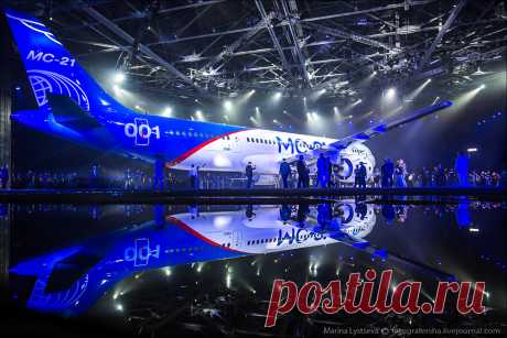 Среднемагистральный самолет МС-21 встал на крыло | Выживи сам