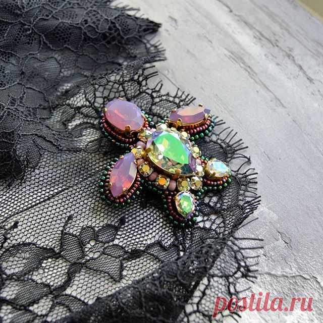 #turtle #brooch #vscorussia #jewelryshop #ручнаяработа #хендмэйдукрашения #swarovskicrystals #beautiful #handmade #hendmade #hendmadeshop #accessory #accessoriesshop #accessories #shop #hendmadejewelry #shoping #handmadeshop #золотоваяна #вналичии #crystals #золотоваяна_это_то_что_есть_в_наличии