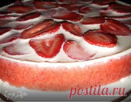 Торт-суфле "Strawberry Temptation". Ингредиенты: шоколад, кофе растворимый, яйца куриные | Официальный сайт кулинарных рецептов Юлии Высоцкой