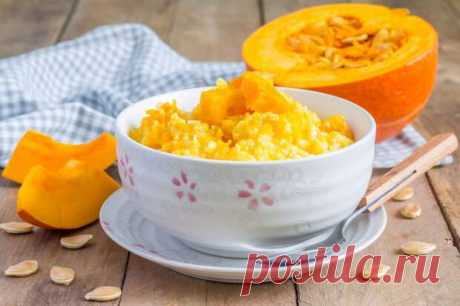 Почему полезно есть тыкву каждый день: 5 рецептов из тыквы - БУДЕТ ВКУСНО! - медиаплатформа МирТесен Мякоть тыквы содержит соли калия, кальция, магния и железа, богата витаминами C, группы B, PP, бета-каротином. Клетчатка, которой изобилует тыква, улучшает моторную функцию кишечника, убирает застойные явления. Овощ обладает мягким мочегонным действием, устраняет отеки и даже способен нормализовать