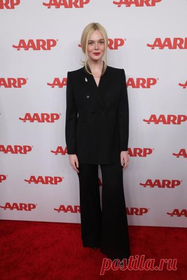 Шэрон Стоун в «звериной» юбке затмила Фаннинг и Сайфред: фото | Леди Mail | Дзен