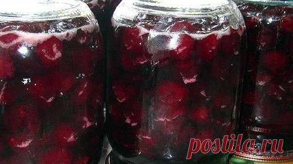 Вишня консервированная в желе. Ягоды совсем как свежие!