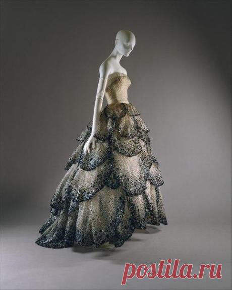 Гениальные творения Кристиана Диора, 1950-е.