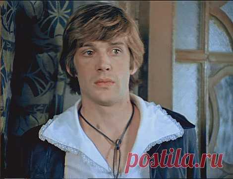 Александр Абдулов