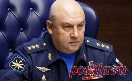 БИОГРАФИЯ-СЕРГЕЙ ВЛАДИМИРОВИЧ СУРОВИКИН-ЭКС-ГЛАВНОКОМАНДУЮЩИЙ ВОЗДУШНО-КОСМИЧЕСКИМИ СИЛАМИ РФ-Личная жизнь,ПОЛИТ.ПУТЬ.