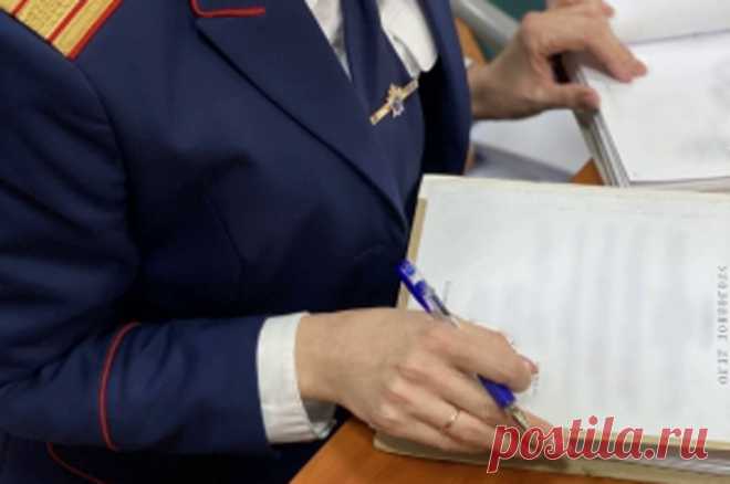 Житель Омской области застрелил двух своих детей и брата жены из-за развода. Супруге с двумя детьми удалось сбежать.
